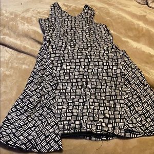 Girls Old Navy black and white dress